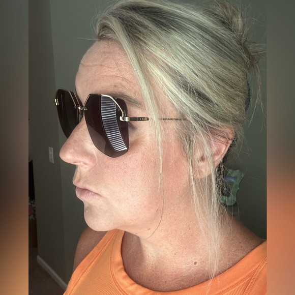 BREE - GOLD + BROWN GRADIENT + POLARIZED SUNGLASSES - Picture 3 of 11